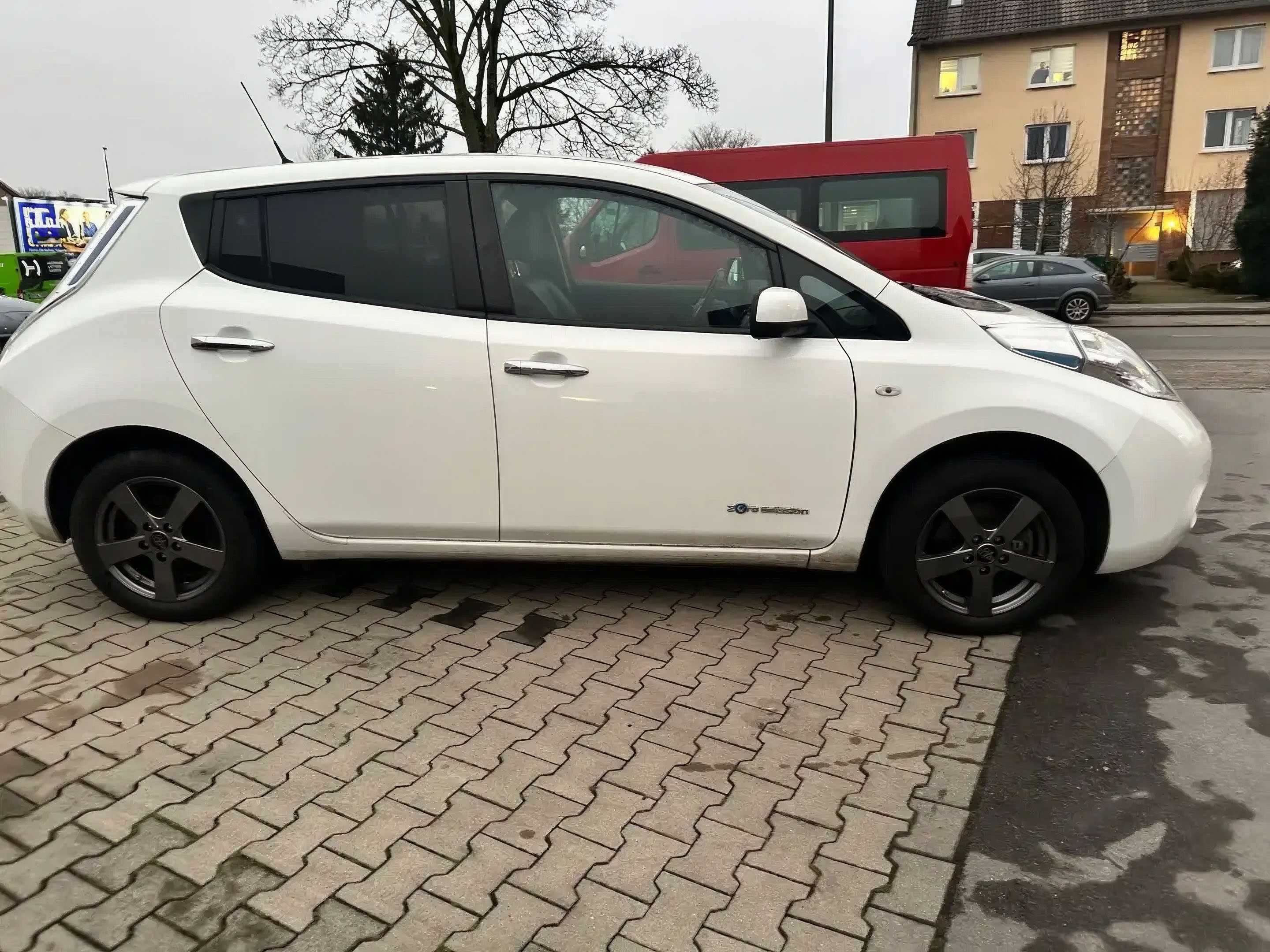 2016 Nissan Leaf