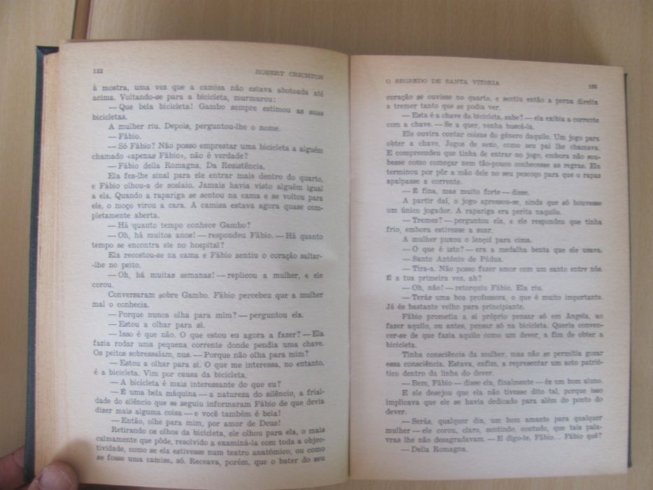 O Segredo de Santa Vitória de Robert Crichton