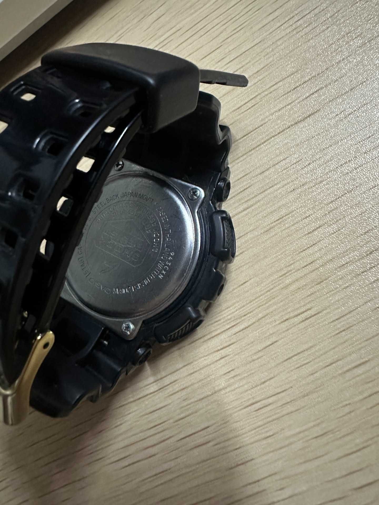 Casio G-SHOCK Czarny Złoty – Limitowana Edycja Luksusowy Design