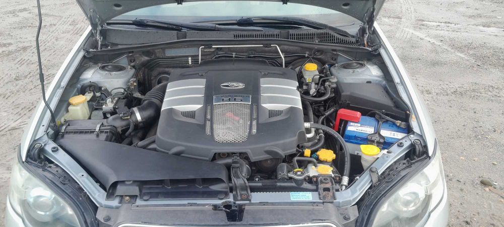 Subaru Legacy 3.0 h6 AWD
