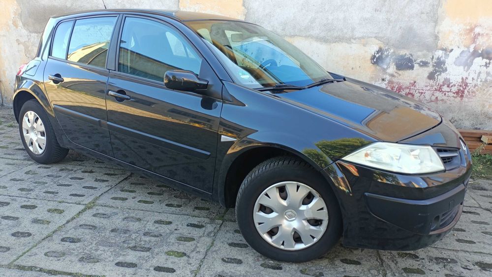 Megane Lift 1.6benzyna 111KM 5drzwi Czarne Klima Elektryka Bezwypadek
