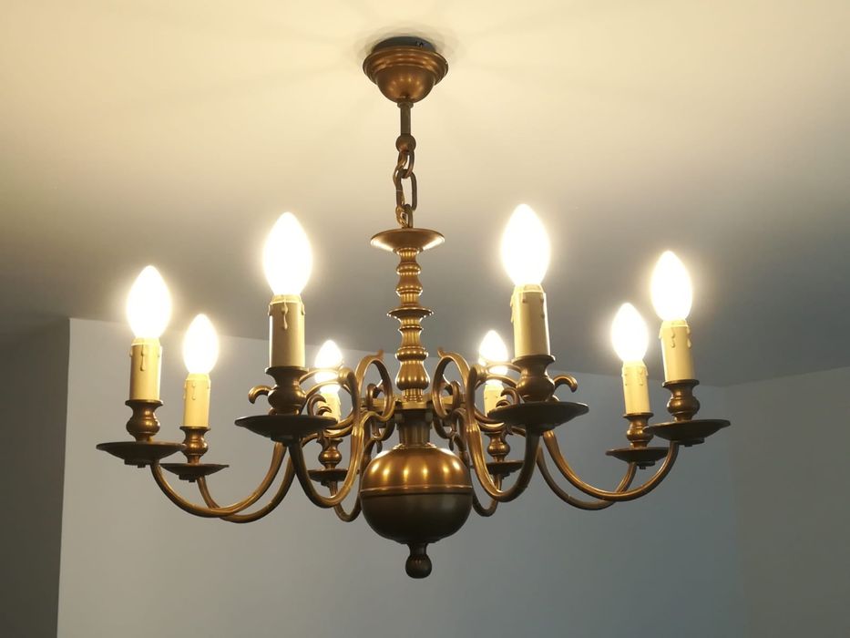 Żyrandol z mosiądzu