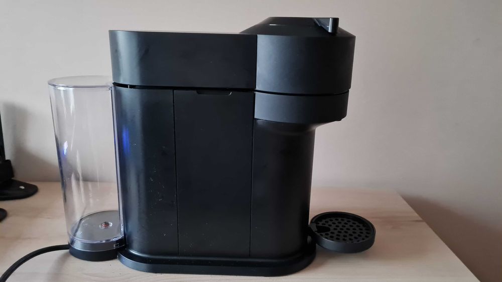 Експрес капсулковий Nespresso vertuo next GCV1