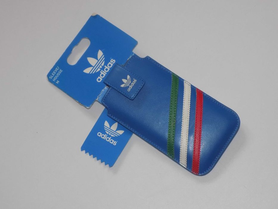 Etui ADIDAS na telefon