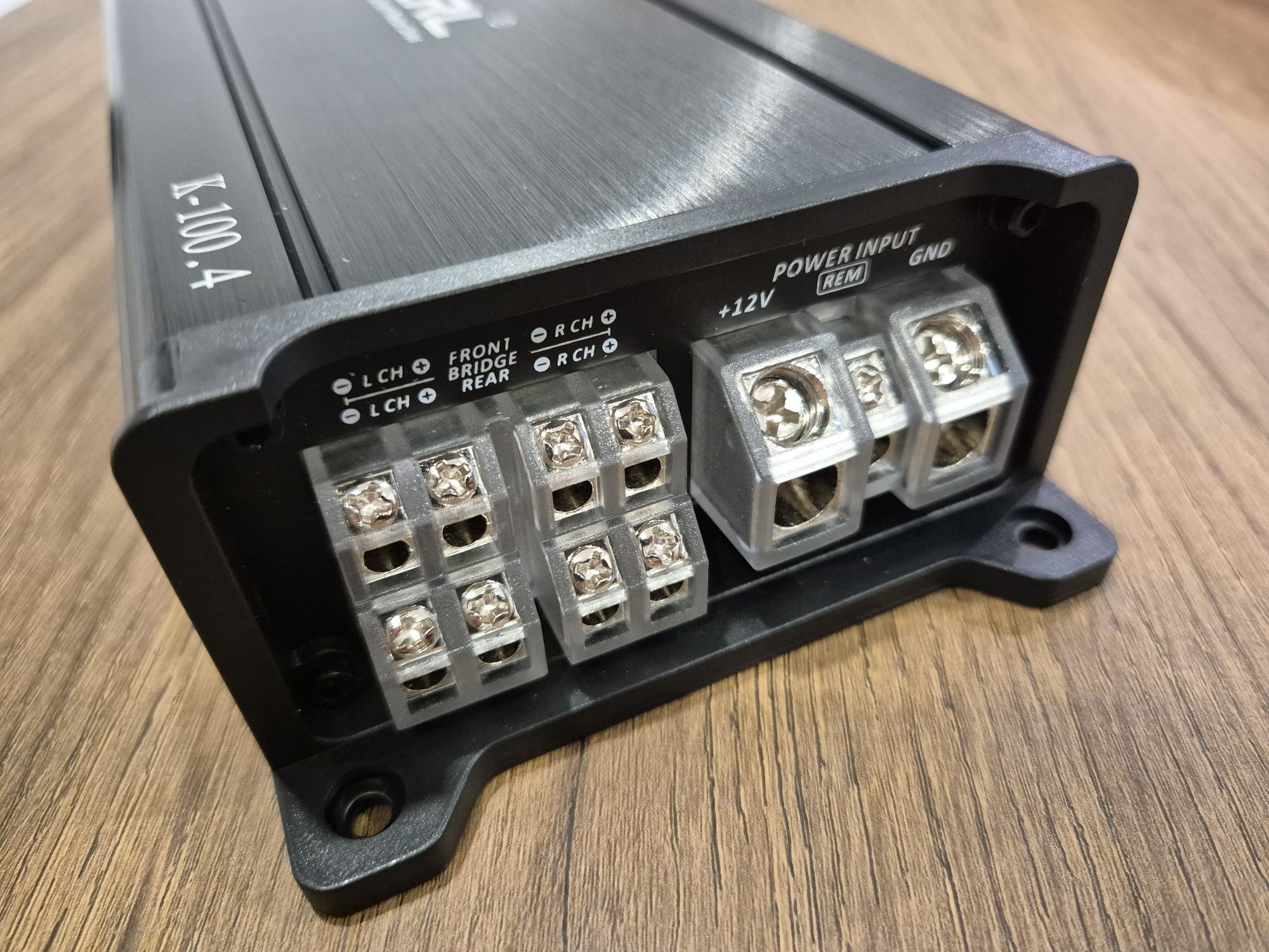 Amplificador de Áudio Carro