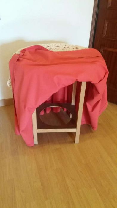 Camilha / mesa redonda