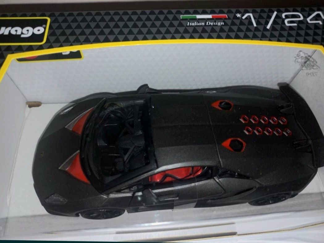 Bburago Lamborghini Sesto Elemento,,szary,skala 1:2