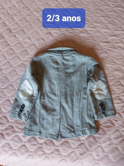 4 Lotes de roupa criança dos 2 aos 5 anos.