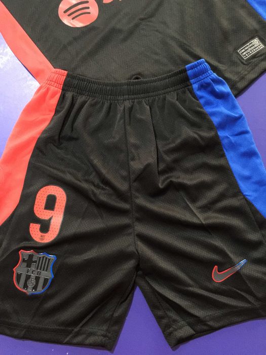 Strój dziecięcy #9 Lewandowski FC Barcelona wyjazdowa R.26