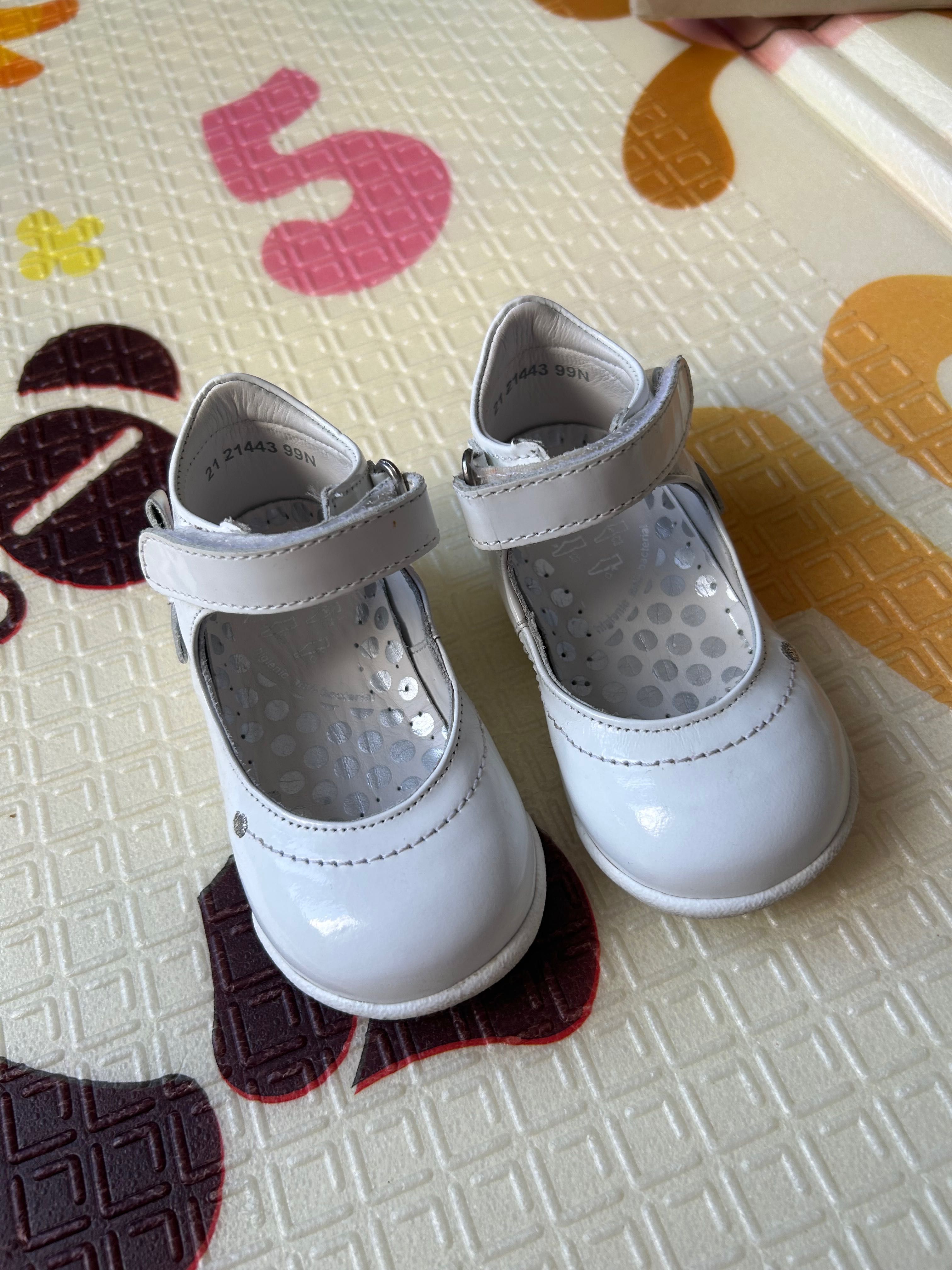 Дитячі туфельки Bartek білі 21 розмір