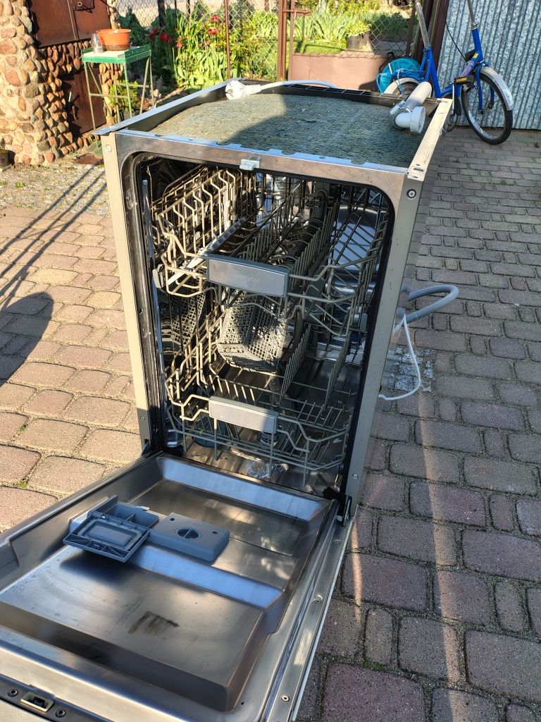 Zmywarka do zabudowy Whirlpool 45cm na części lub do naprawy