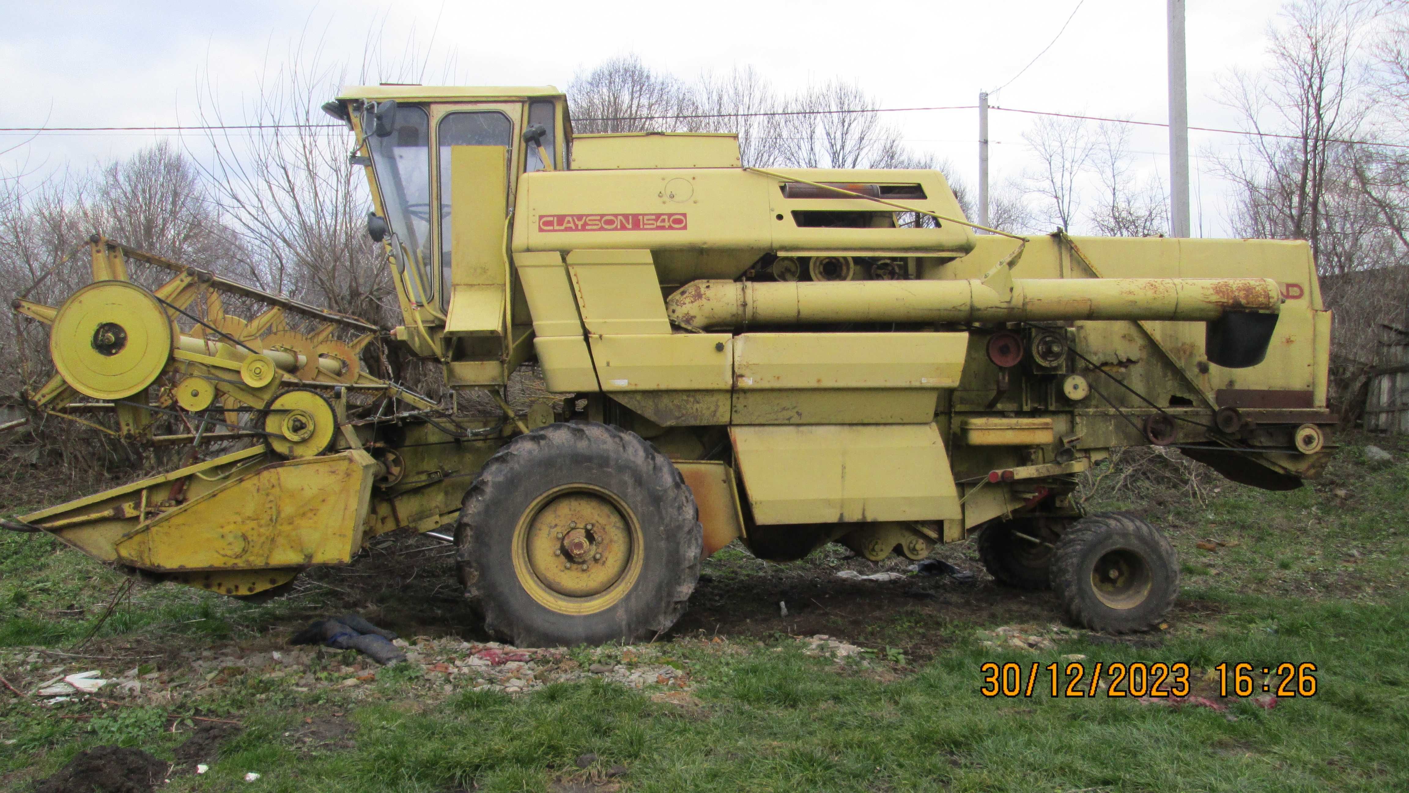 Зернозбиральний комбайн NEW HOLLAND CLAYSON-1540.