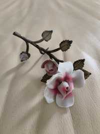 Flor de porcelana e bronze Capodimonte