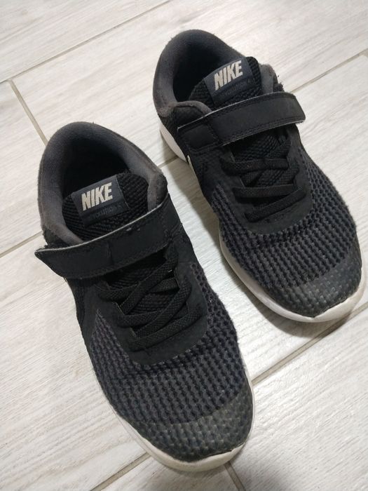 Продам кросівки nike