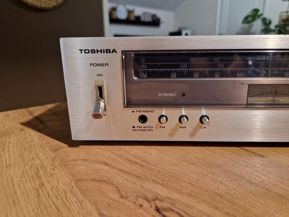 Tuner toshiba  ST-225 vintage  retro