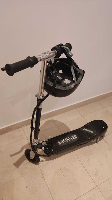 Trotinete Elétrica para Crianças + Capacete oferta