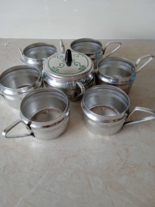 Uchwyty do szklanek 6 sztuk i cukiernica PRL.