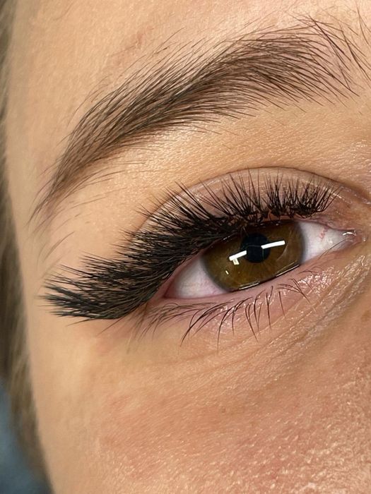 Нарощення вій Сихів