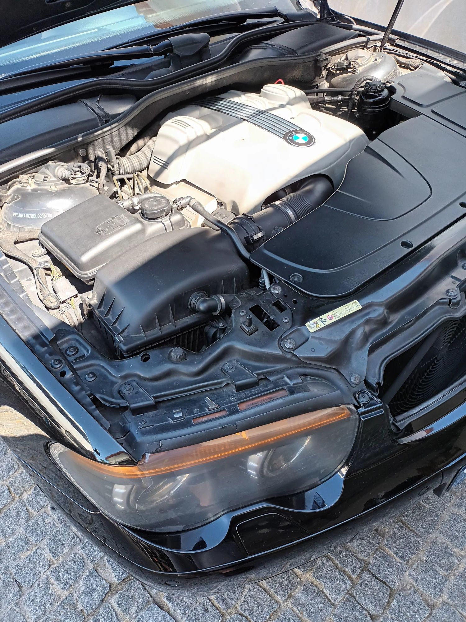 Bmw 735i negociável