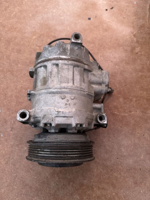 Компресор кондиціонера Ауді а4