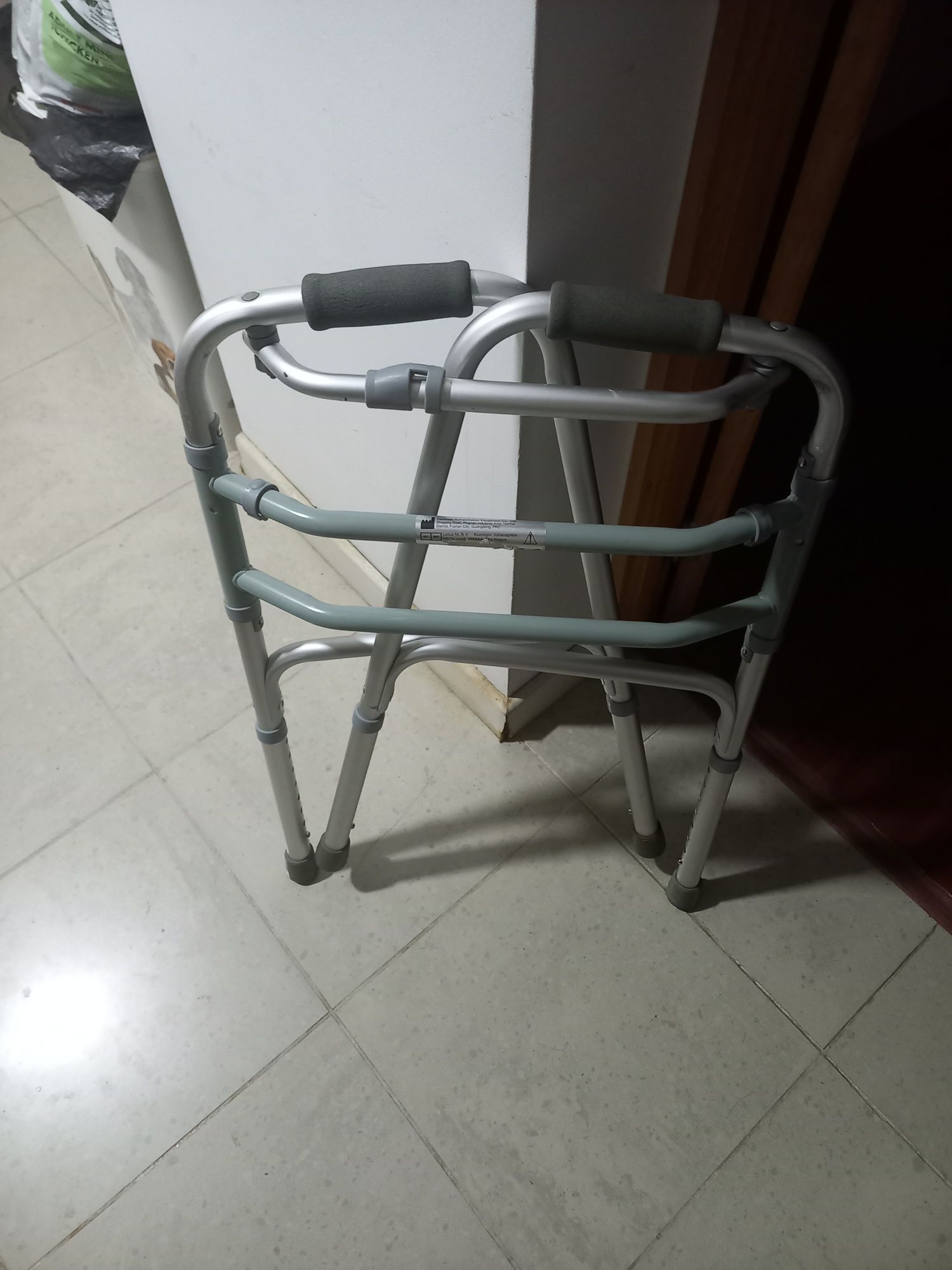 Vendo andarilhk pela melhor oferta em muito bom estado
