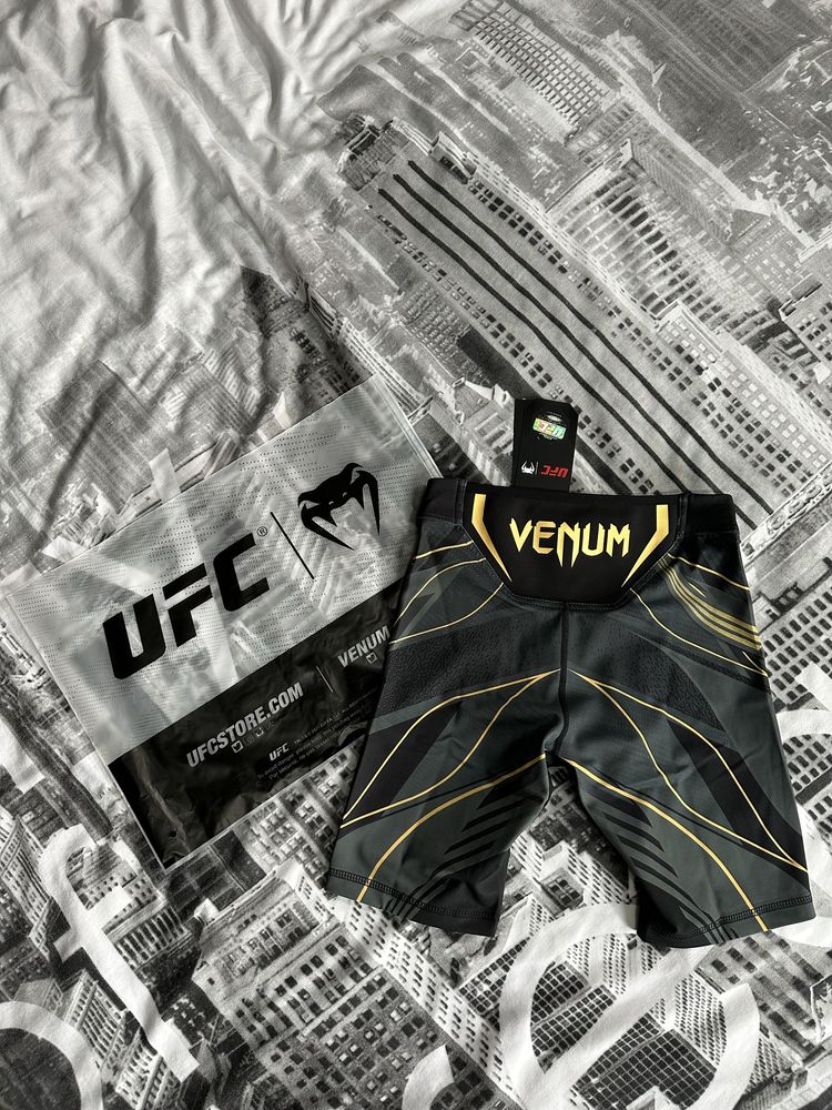 Spodenki kompresyjne Venum UFC