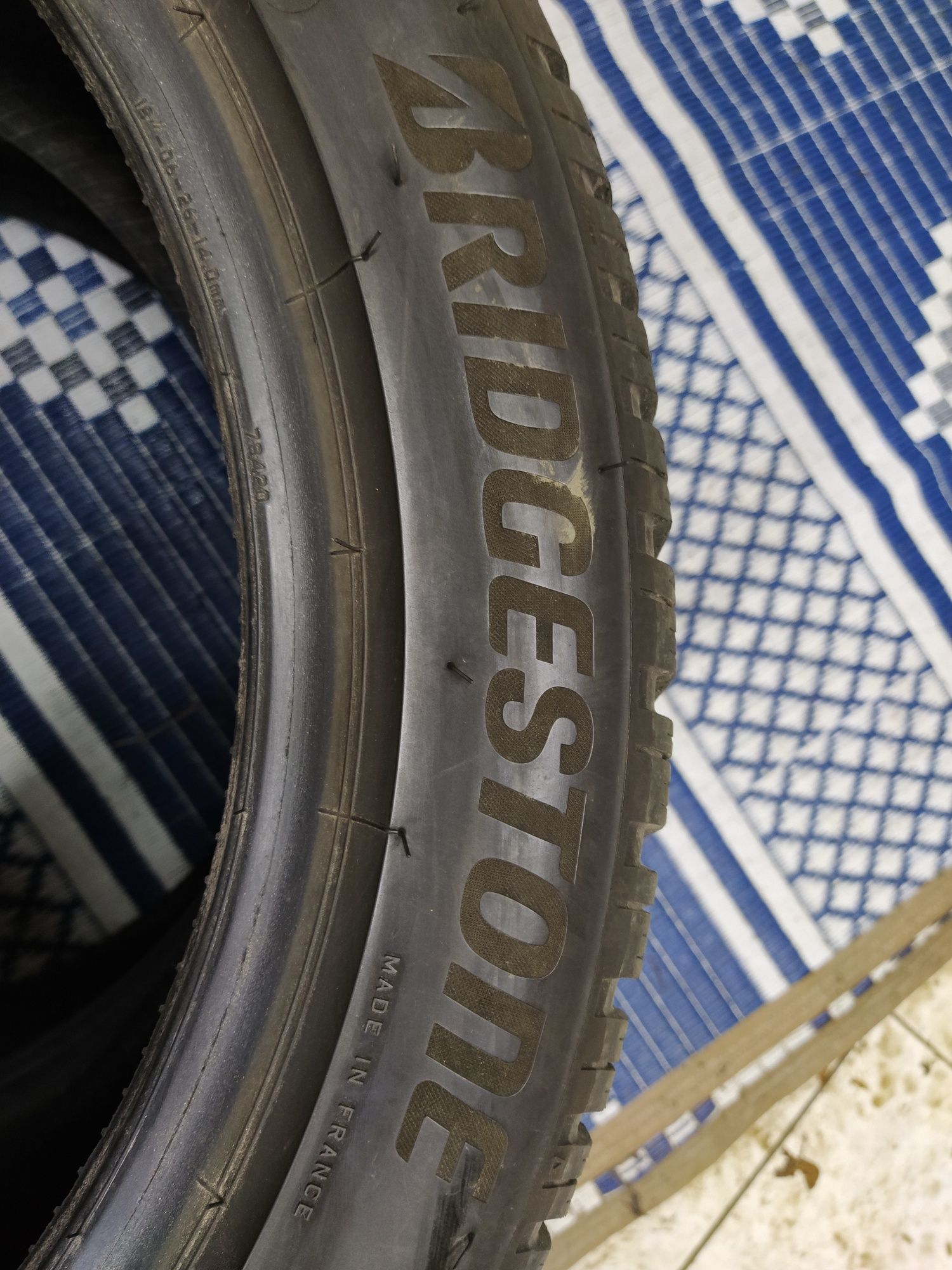 2 Opony zimowe 215/50r18 BRIDGESTONE 2019r 6mm
