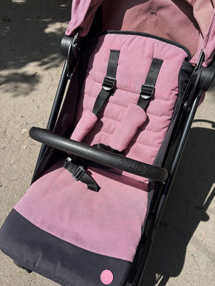 Коляска Cybex Beezy
