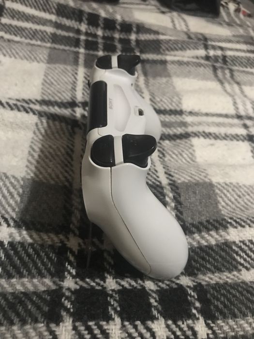 Продам джойстик DualShock 4 V1 для ps4