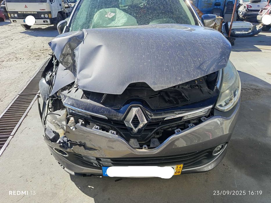 Renault Clio IV 0.9 TCE 90 ano 2014 para peças