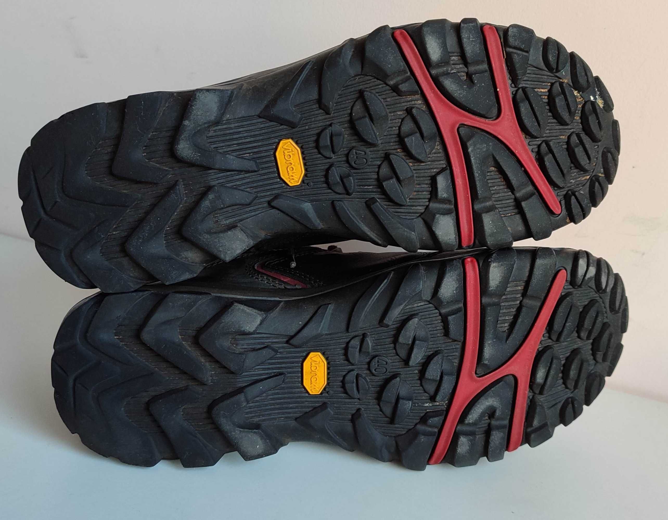 Кросівки Ecco Yak з системою Gore-tex з натуральної шкіри
