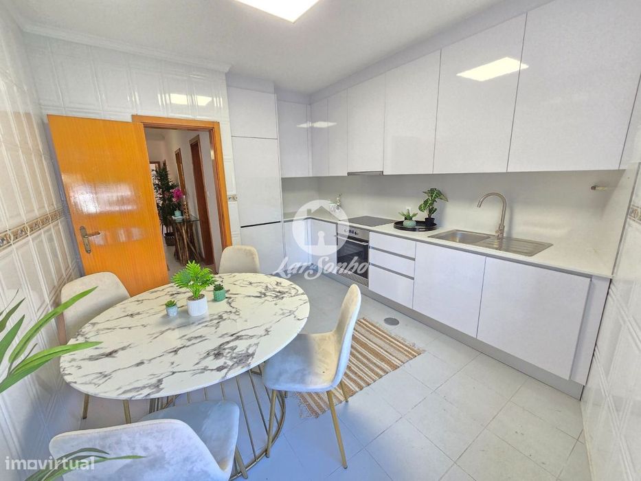 Apartamento T3 em Macieira da Maia, de Vila do Conde  Oportunidade...