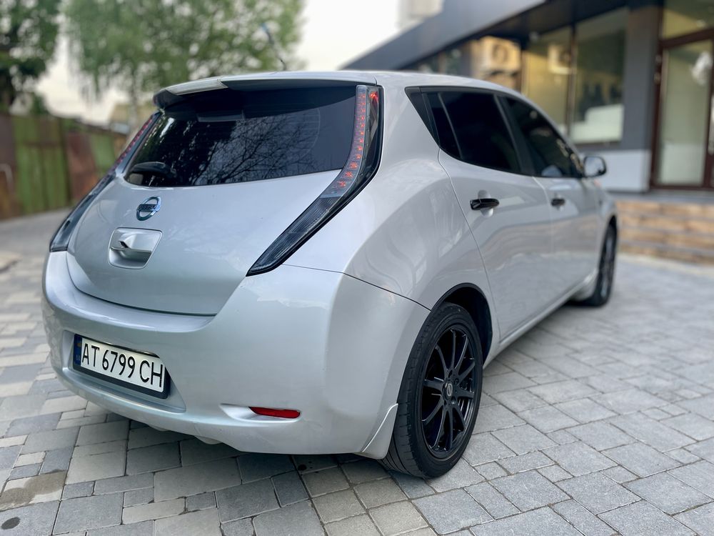 Nissan Leaf 24 kw  10/12