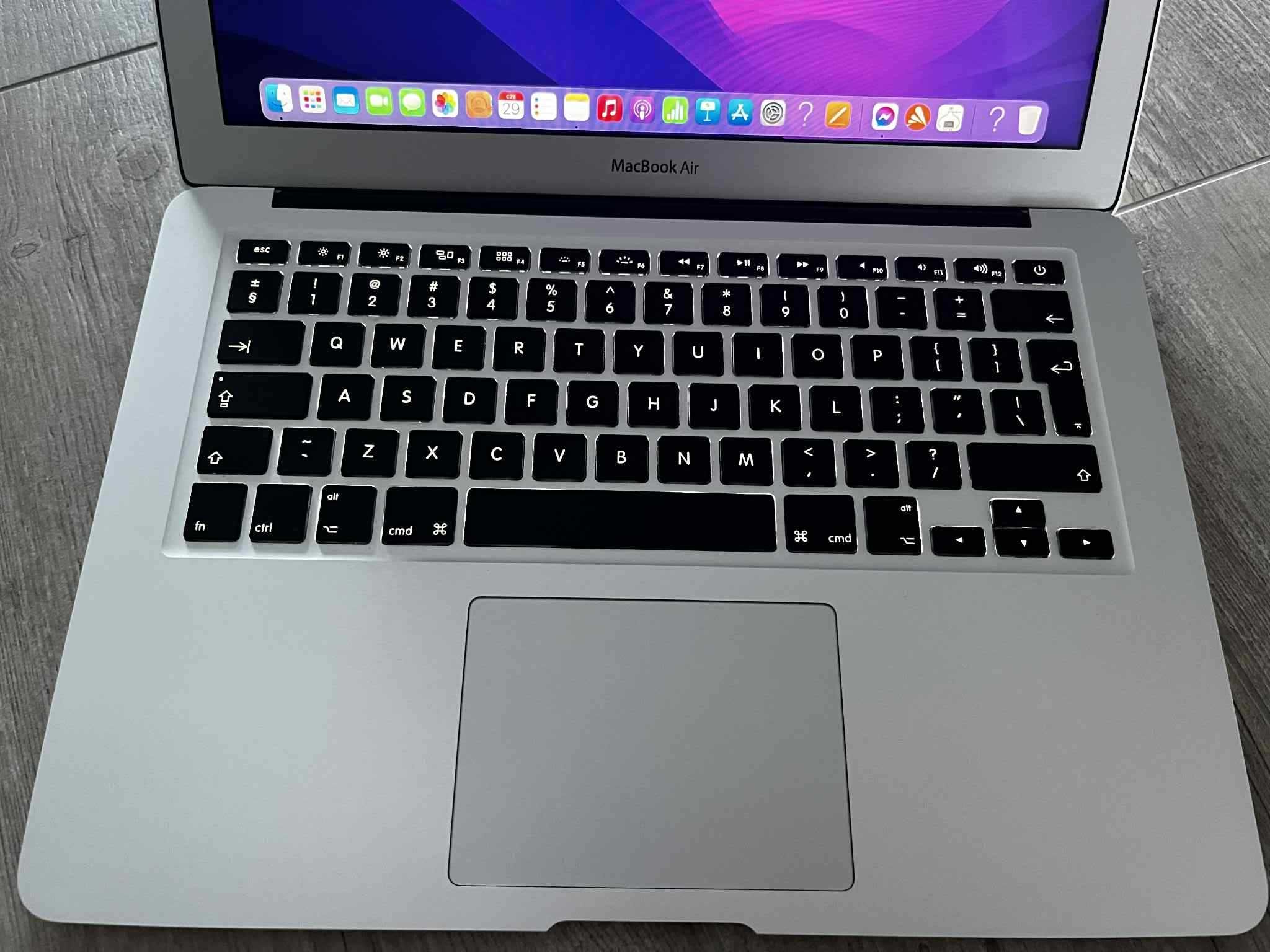 Apple MacBook Air stan idealny