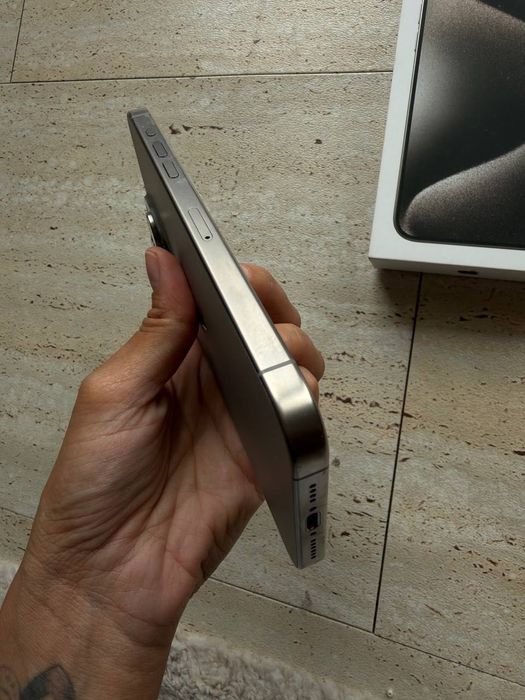 iPhone 15 Pro Max 256GB Natural Titanium