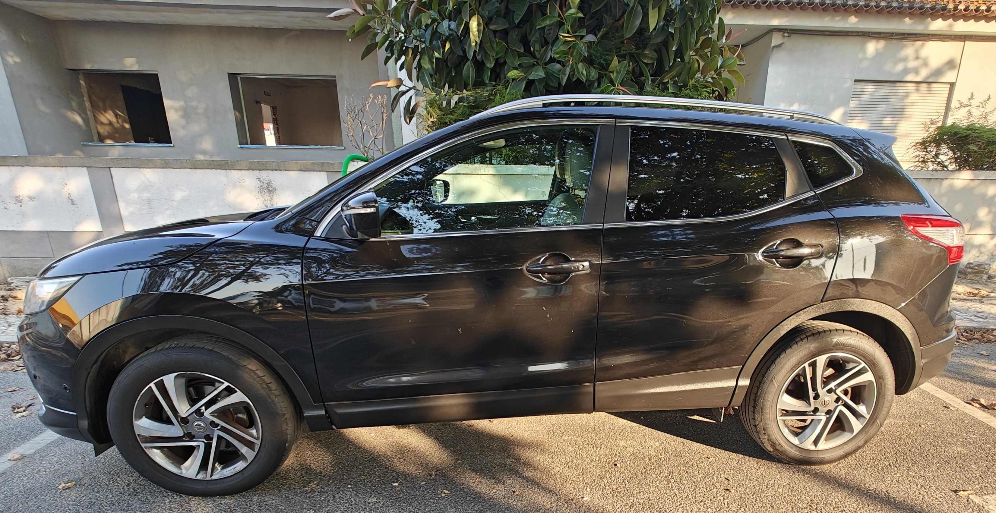 Venda NISSAN QASHQAI - Bom Estado