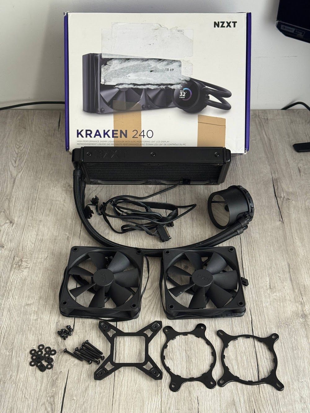 Система рідинного охолодження NZXT Kraken 240 LCD (RL-KN240-B1)