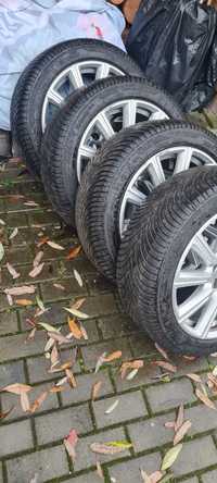 Sprzedam roczne opony zimowe 245/45R18