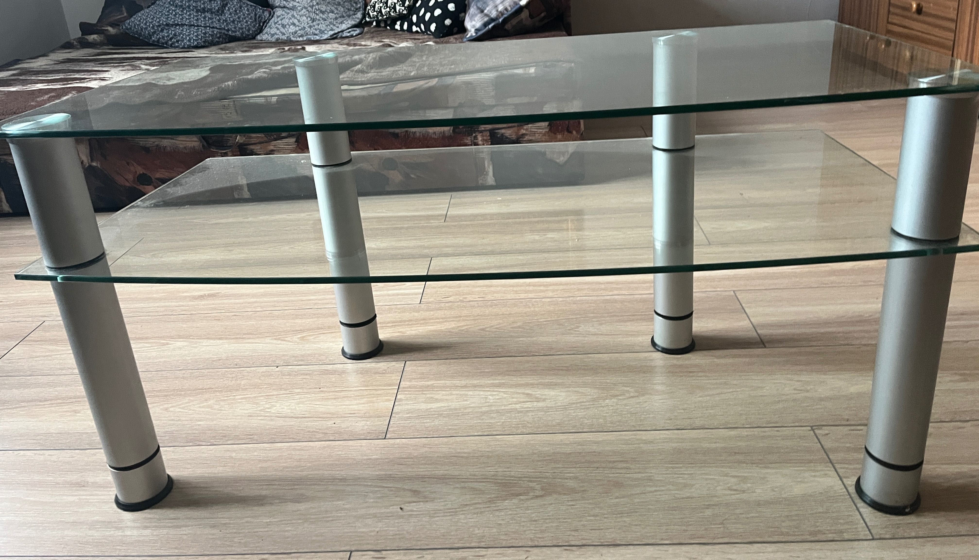 Stolik kawowy  / stolik pod telewizor / niski stolik / ława