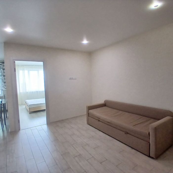 Атлант на Київській вул Симоненка сучасна квартира подобово погодинно