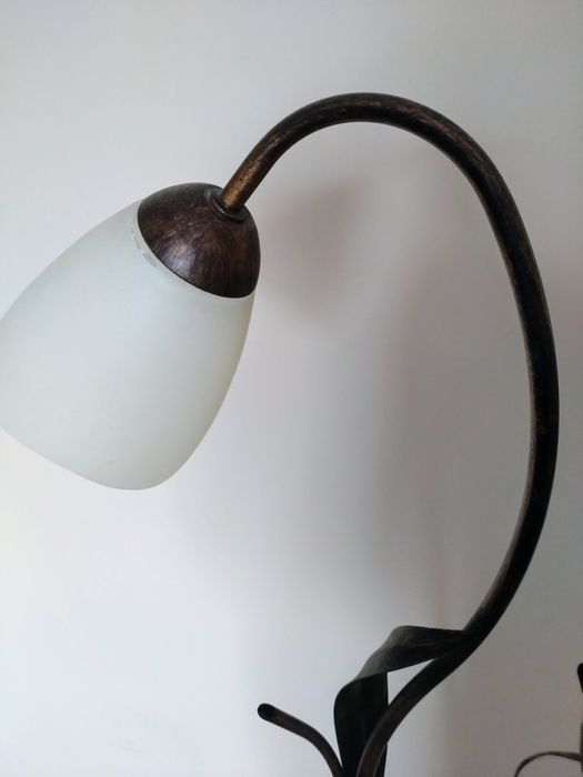 Lampa podłogowa metaloplastyka miedziana