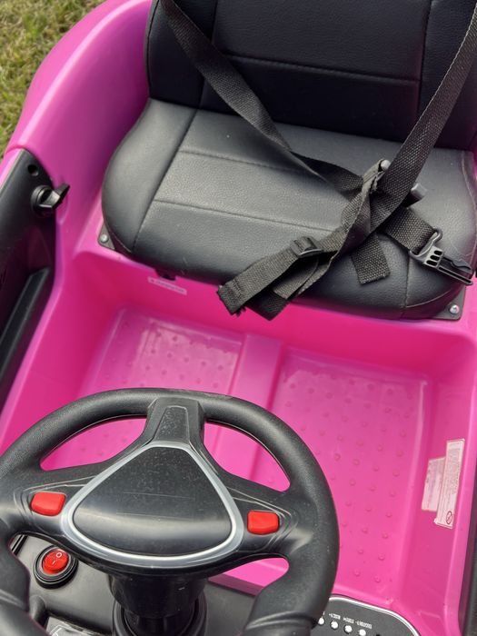 Różowe Auto na akumulator BMW