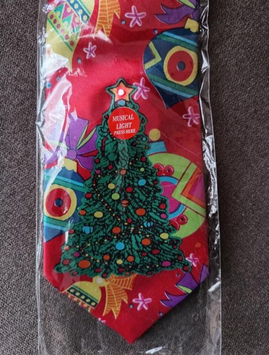 Святкова музична краватка