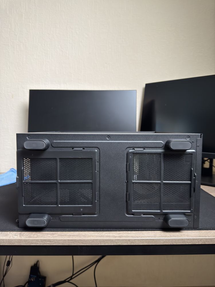 Корпус для ПК NZXT H5 Flow black