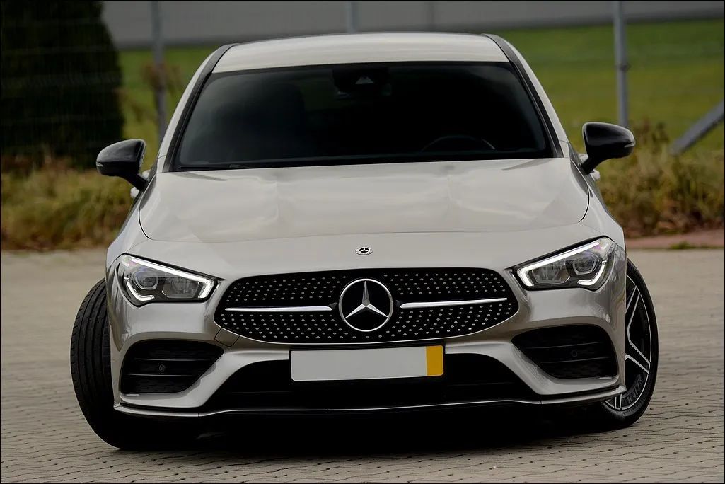 Mercedes-Benz CLA 180 * 136KM * Shooting Brake * /// AMG LINE * VOLL *