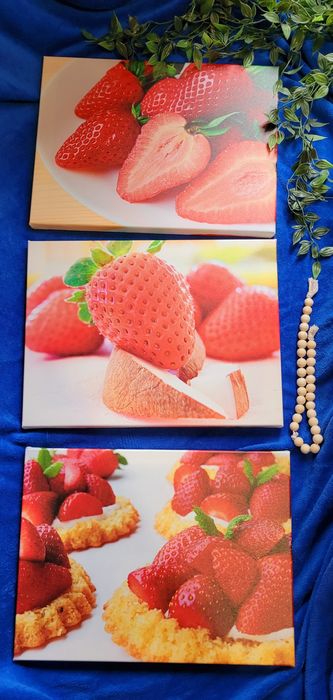 Obraz na płótnie, tryptyk truskawki do kuchni 30x40