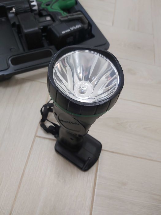 Продам дрель/шуруповерт HITACHI