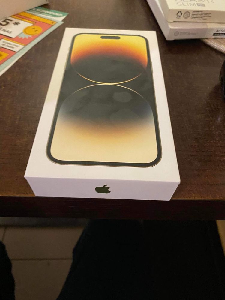 iPhone 14 pro max 128gb gold