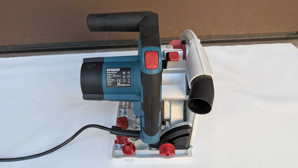 Pilarko-zagłębiarka elektryczna Erbauer 1400 W