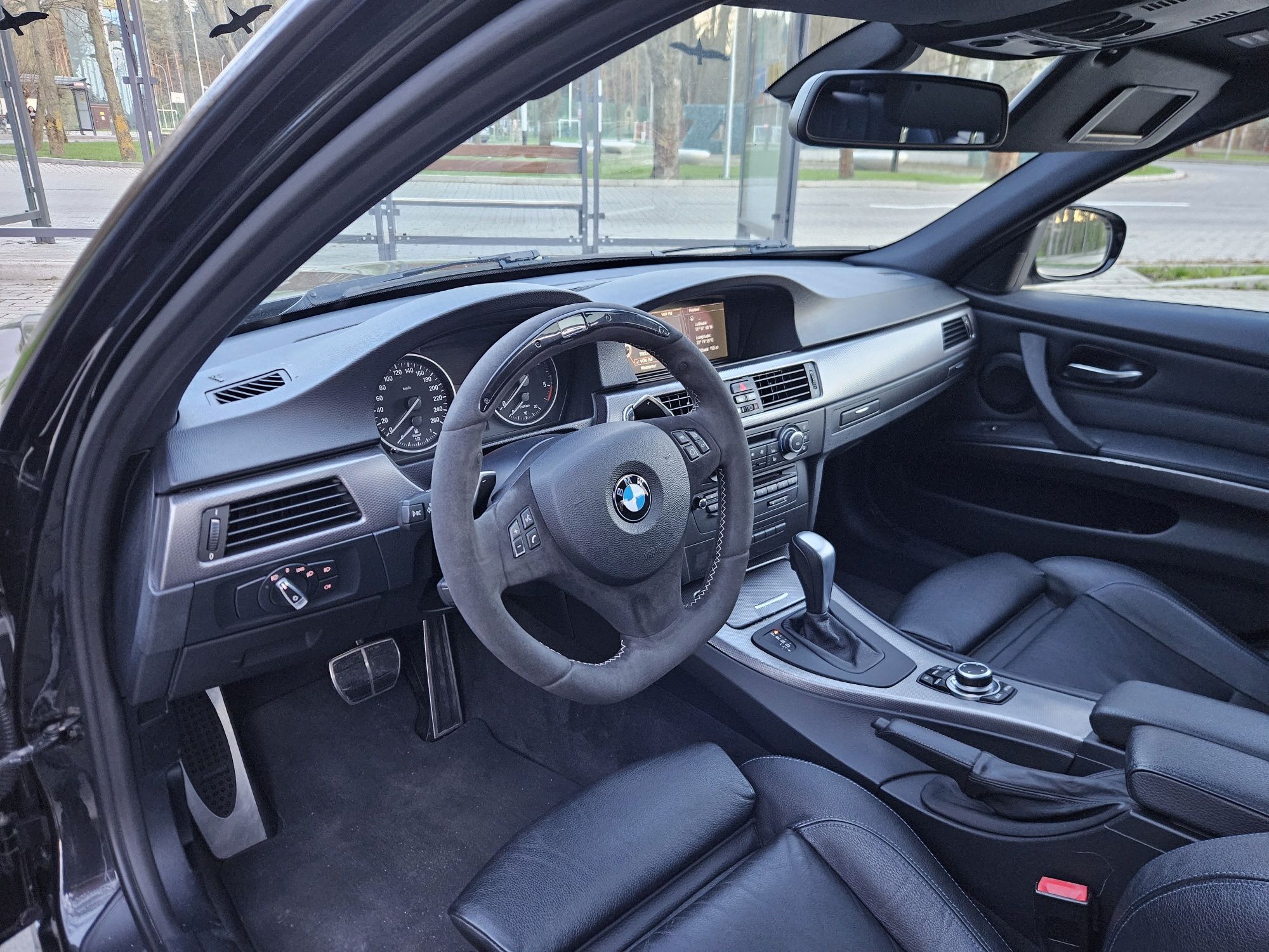 BMW_E90_330D_2011r_Mpakiet_Edition_Full opcja
